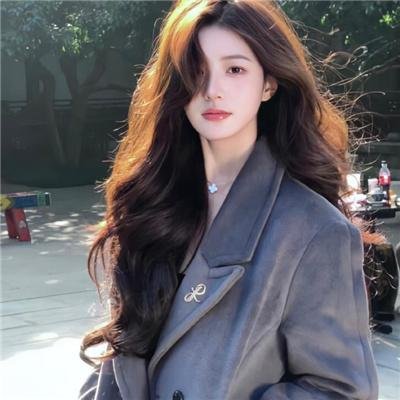 白衣校花与大长腿2